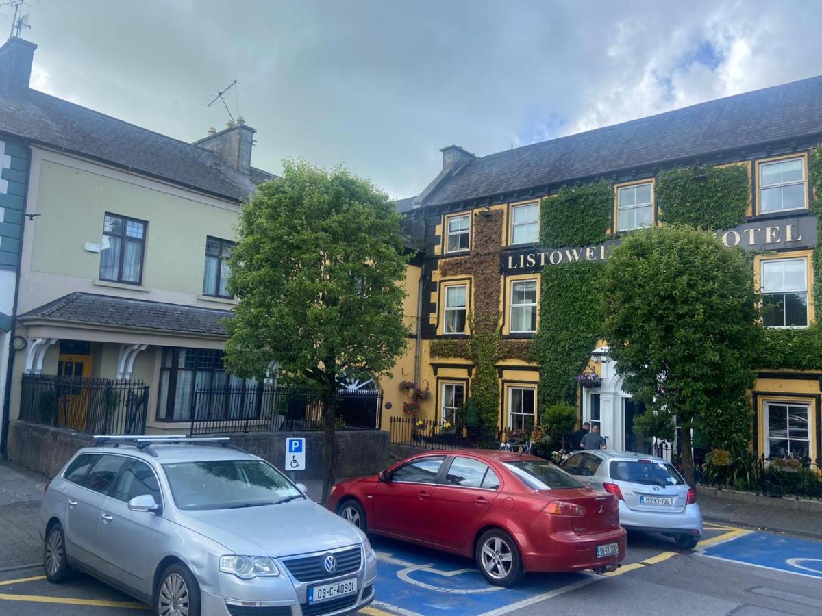 Hotel 29 The Square Listowel Exterior foto